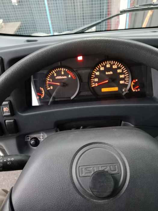 ISUZU sotladi 55000$