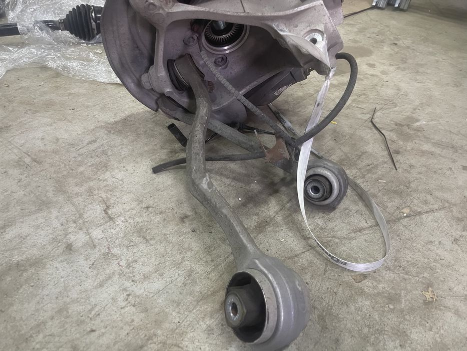 Fuzeta completa cu brate Bmw x3 G01 G02 dreapta fata