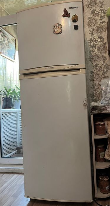 Продается холодильник Самсунг