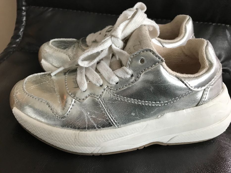 Сникърси 30 номер. ниски обувки Zara за момиче  27 номер