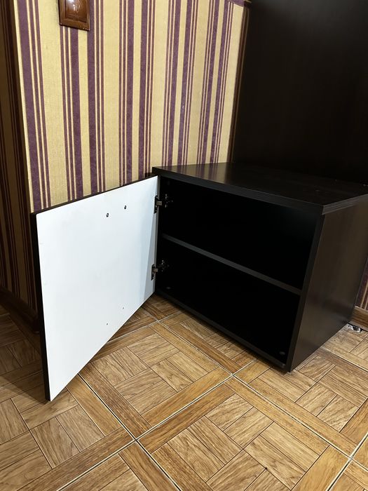 Шкаф в прихожую с зеркалом