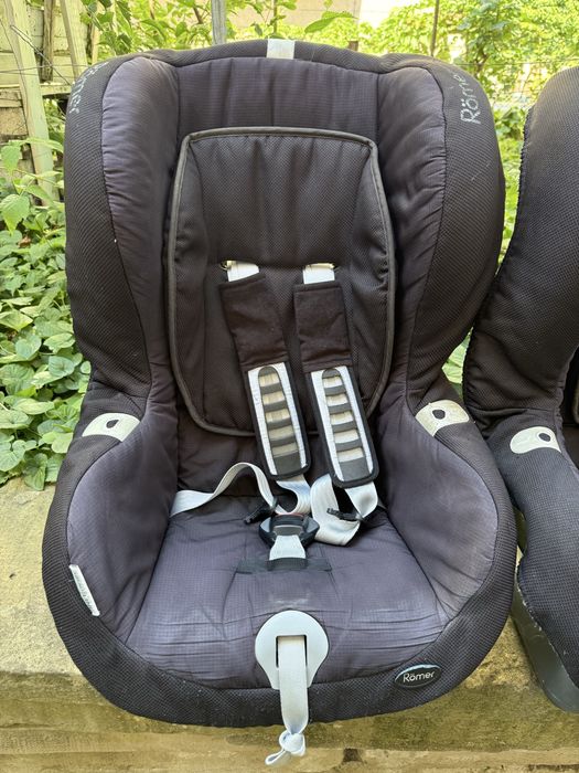 2 бр. детски столчета Britax Römer – ISOFIX – до 18 кг