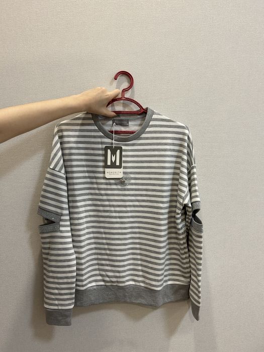 Продам новую кофту Турция. 100 % х/б, р-р S ,подойдет до 46