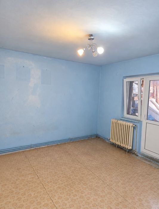 Apartament cu 3 camere de vanzare