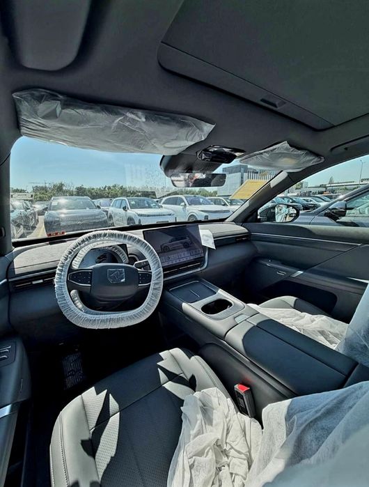 **Dongfeng 008 EV 610 KM 2026