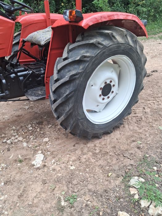 Tractor universal U445