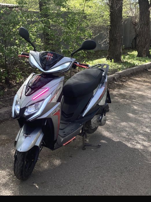 Продам мопед  м10 пробег 2000