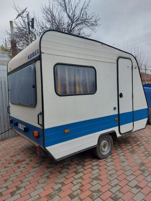 Vânzare Rulota Adria  mărime medie