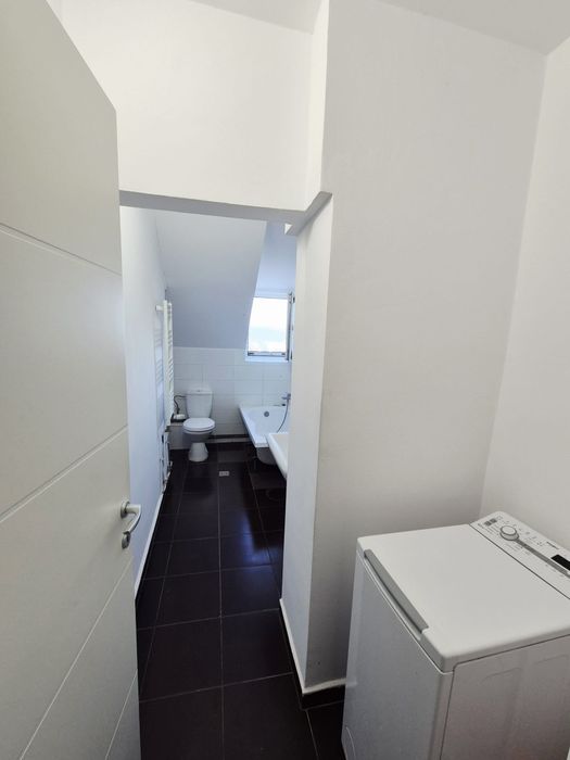 Apartament 3 camere decomandat-81 mp- Copou