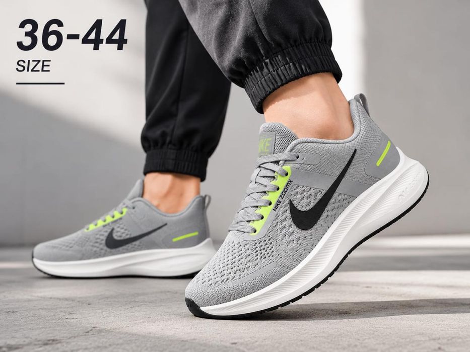 Кроссовки Nike, летние