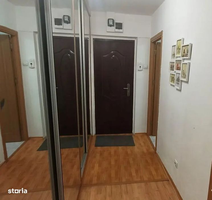 Garsoniera renovata Drumul Taberei zona Favorit str Raul Dorna