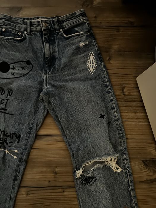 Bershka дънки с надписи