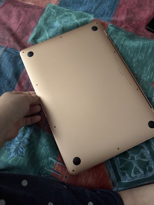 MacBook  Air  Retina