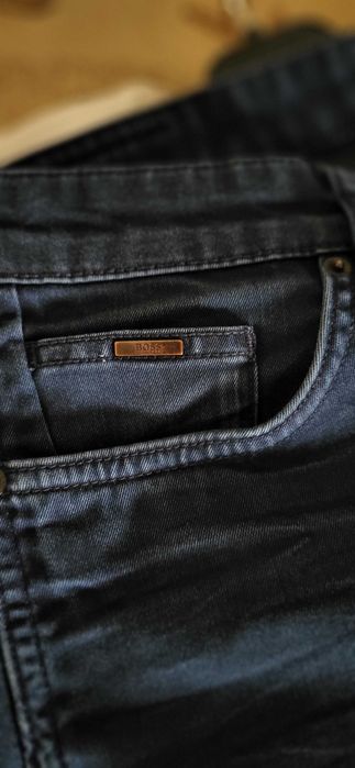 Blugi Jeans barbatesti Hugo Boss bleumarin originali