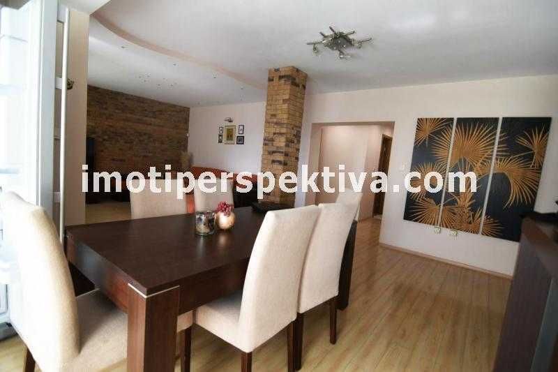 Продава се Тристаен апартамент в Пловдив, Кючук Париж - 120 кв.м за 1584 €/кв.м - Снимка #3