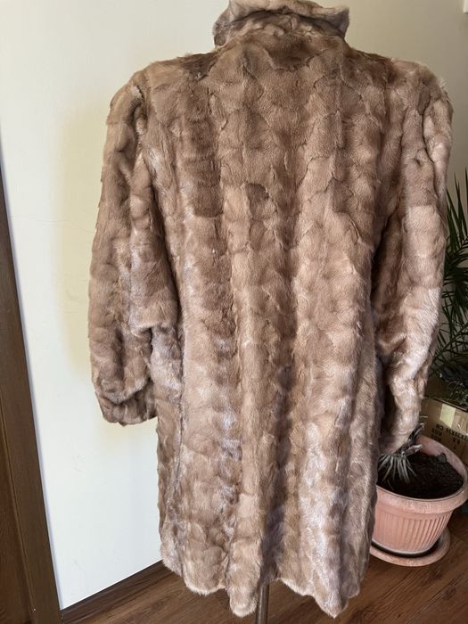 Haina eleganta de blana naturala de nurca