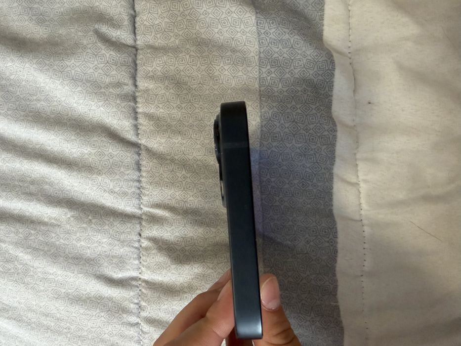 iPhone 13 с отлично състояние!!!