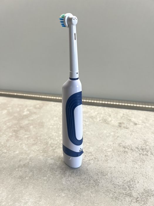 Perie Periuta de dinti electrica Novadent ca noua