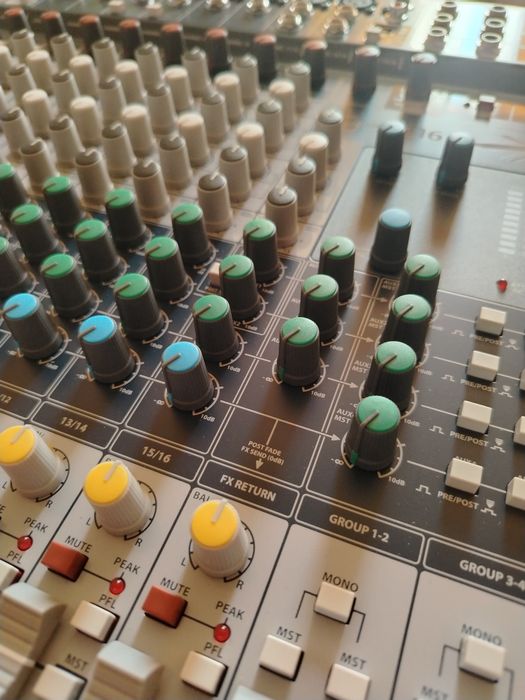 Vând mixer 16 canale Souncraft nou