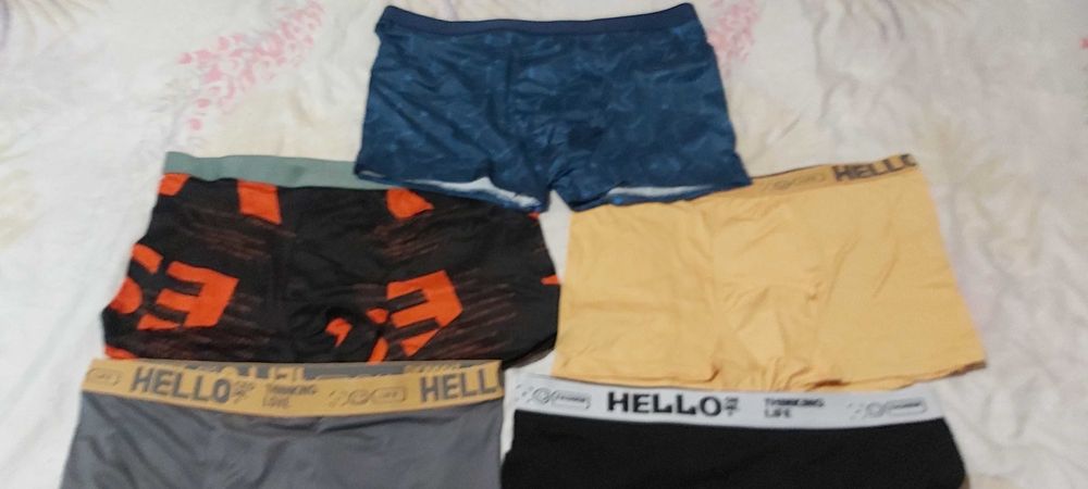 Продавам 5броя мъжки боксерки номер 56 ххл