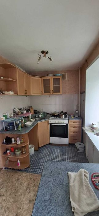 Продам 2-х ком. кв. в районе КСК