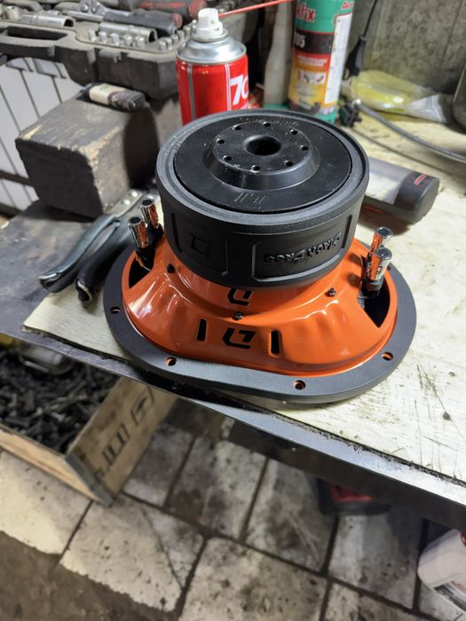 Колонки новые, возможен торг