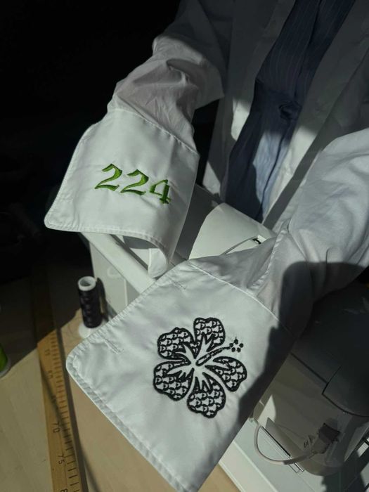 Servicii de personalizare prin imprimerie si broderie