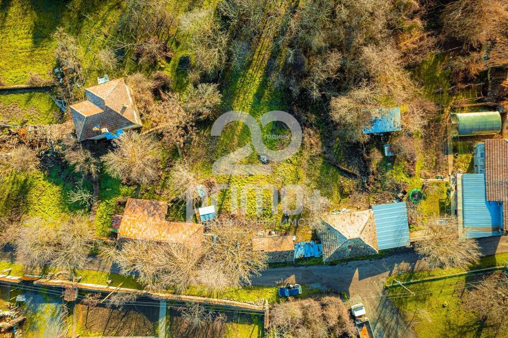 Къща с голям парцел в с. Русаля