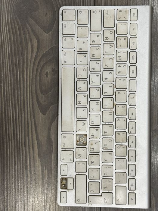 Продам клавиатуры б/у: Apple iMac, Logitech и Delux
