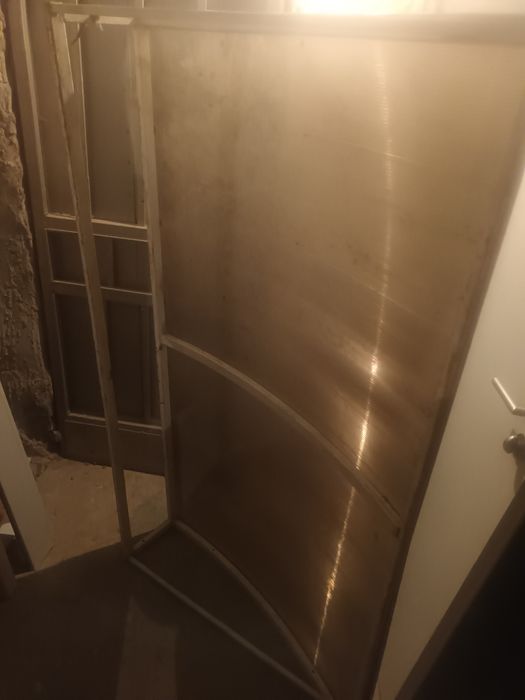 Навес- тента- покривало