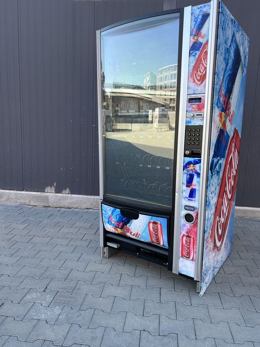 Вендинг машина Necta Sfera