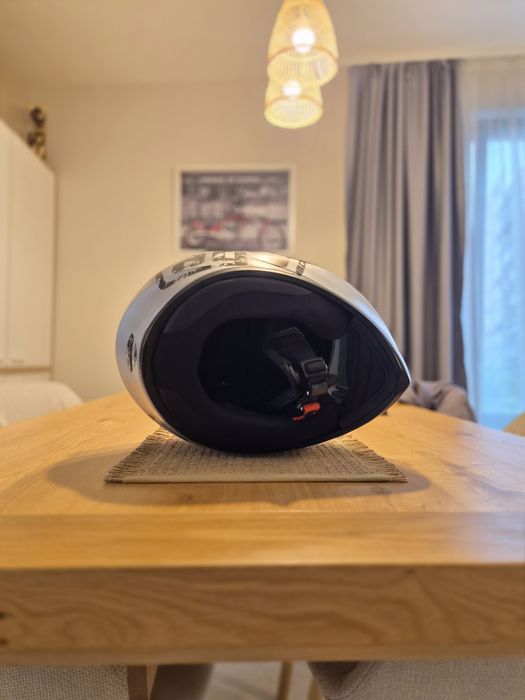 AGV K3sv каска за мотор