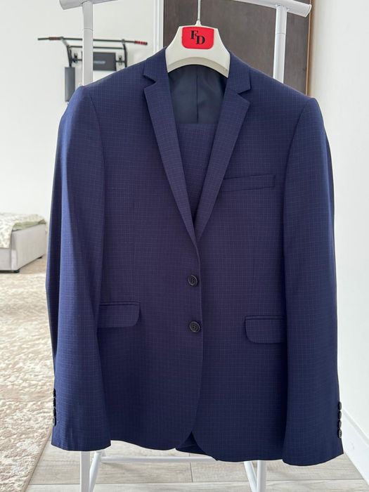 Продам мужской костюм.