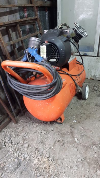 Продам компрессор
