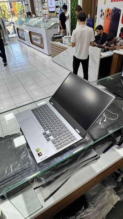 Lenovo Loq Rayzen 7