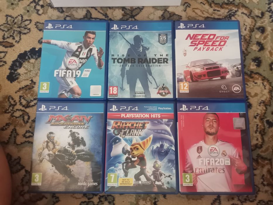 Продавам ps 4 + игри