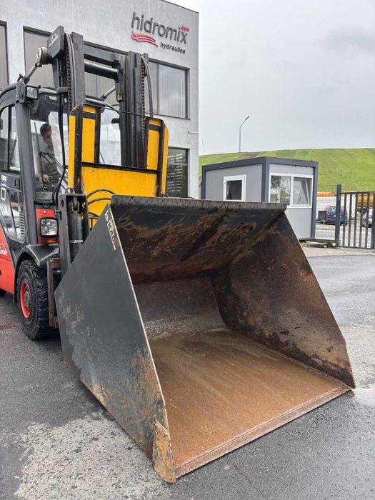 Cupă Încărcare pentru Motostivuitor Capacitate cupă: 1 m³