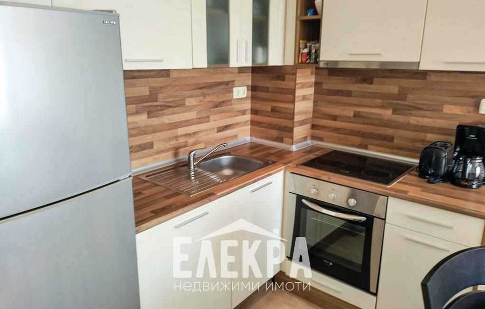 Продава се Двустаен апартамент в Варна, Център - 84 кв.м за 425 €/кв.м - Снимка #4