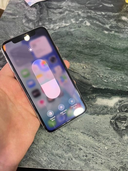 Iphone 11 pro sotiladi hollati ideal