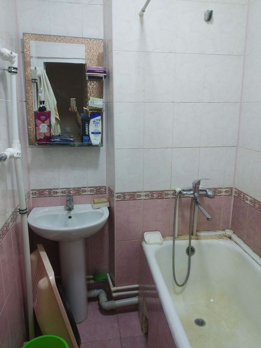 3 хонали  6 мкр арзон (иккиламчи бўлади)