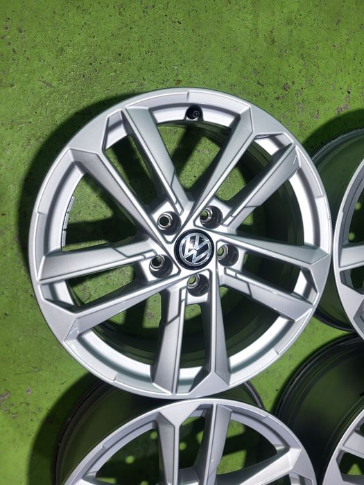 17 5x112 Vw Golf 5 6 7 8 Touran Caddy Skoda Audi 5х112