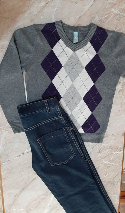 Свитер и джинсы детские