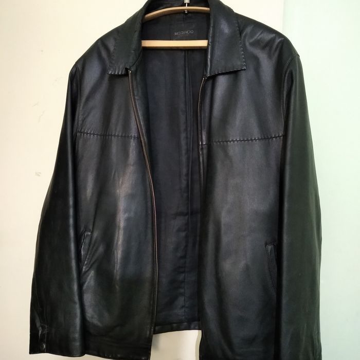 Продам кожаные куртки.