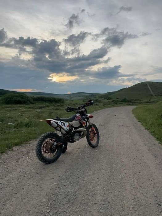 Vând ktm 250 2t 2013