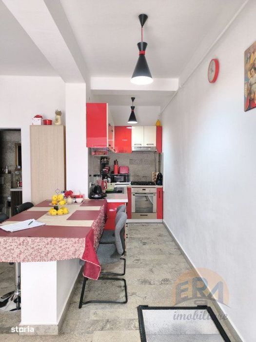 Apartament 3 camere, situata central Str. Cuza voda