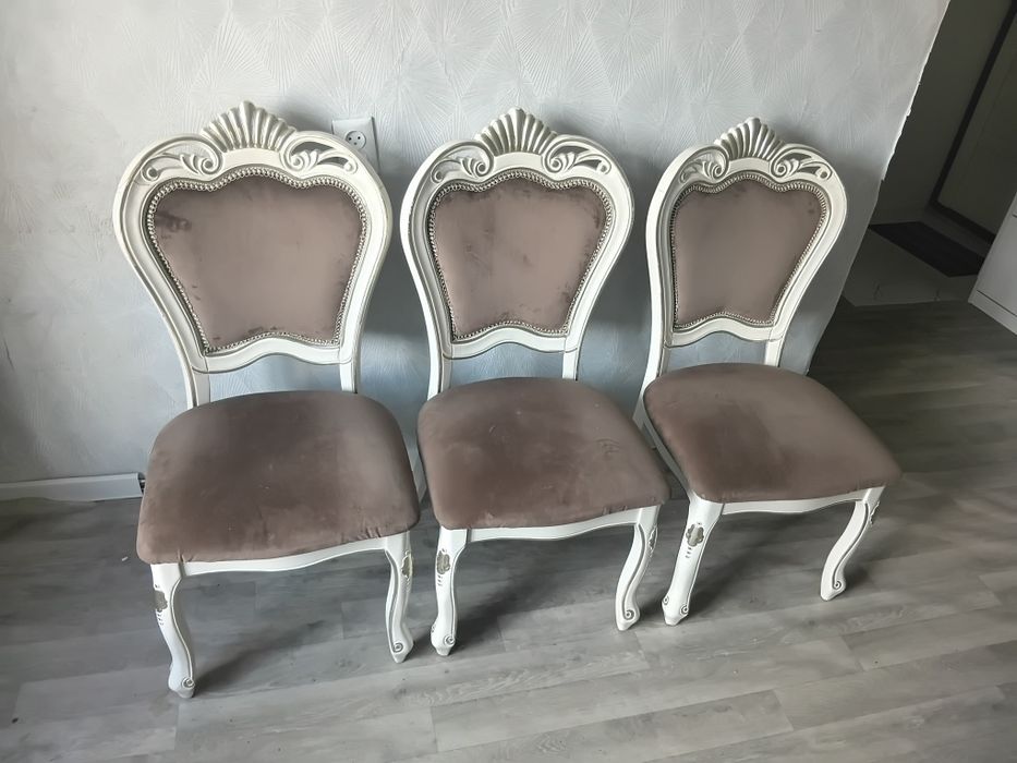 Продам стулья в Хорошем Состоячни!!!и