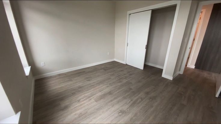 Construim case modulare pe structura metalica din panouri sandwich