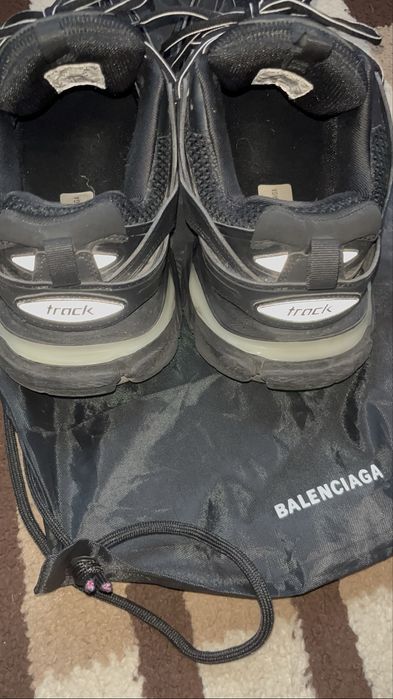 Balenciaga track