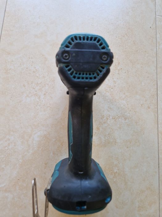Makita DTD 152 - masina de insurubat