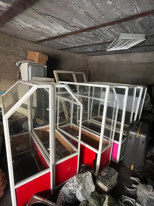 Продам витрины для сотовых